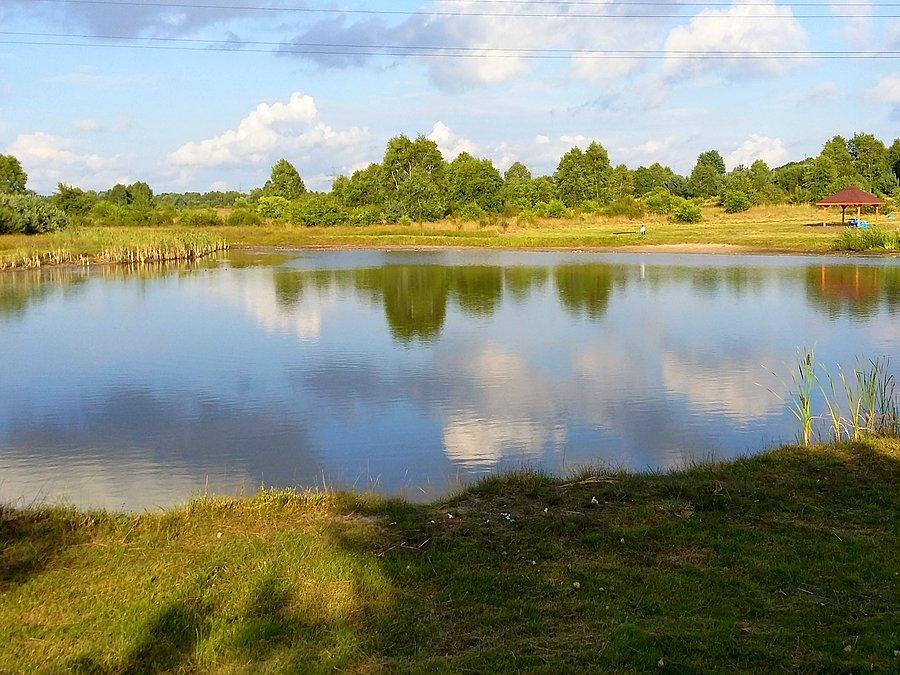 Jeziorko Krasowe w Kusiętach III