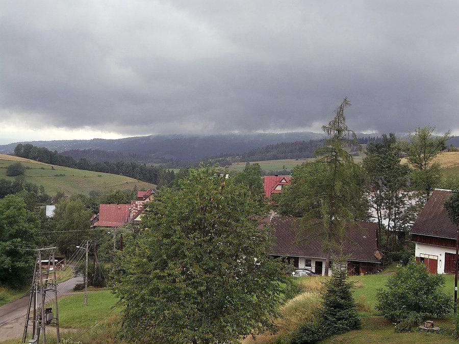 Pogoda nie przedstawiała się najlepiej