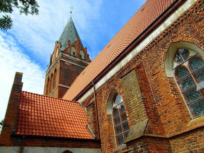 Kościół Św Urszuli w Lichnowach
