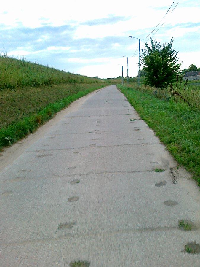 Fragment z betonowych płyt