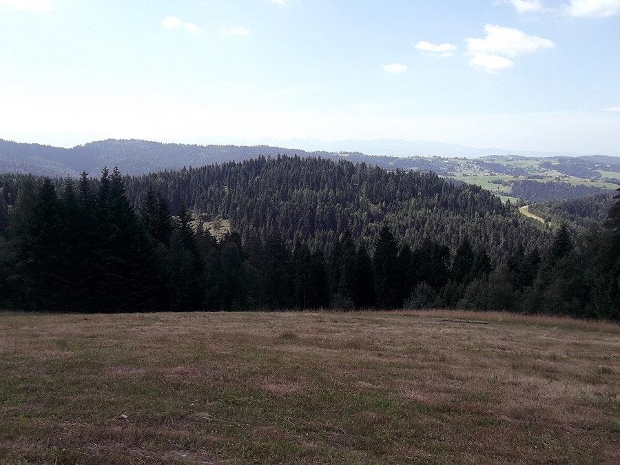 Widoczki z Maciejowej - ledwie widoczne Tatry
