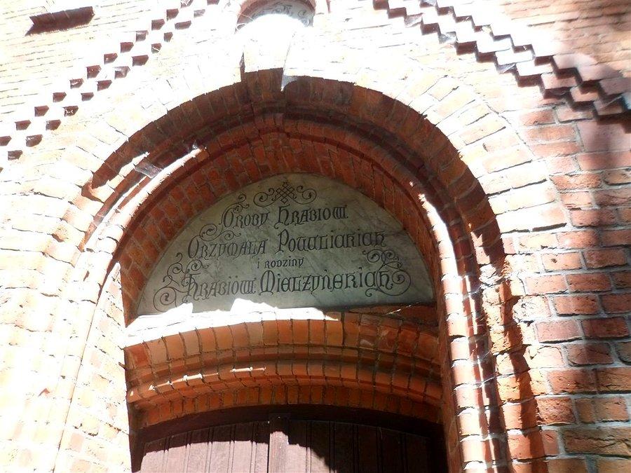 Groby Hrabiów Drzymała Potulickich i Hrabiów Mielżyńskich