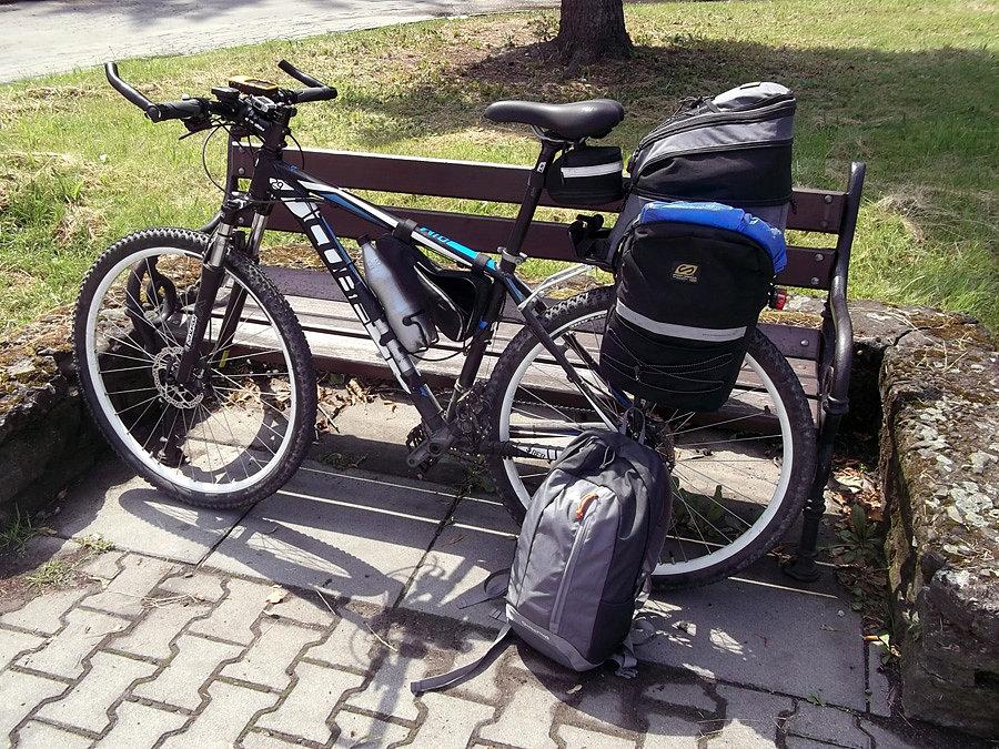 Zabagażowany rowerek