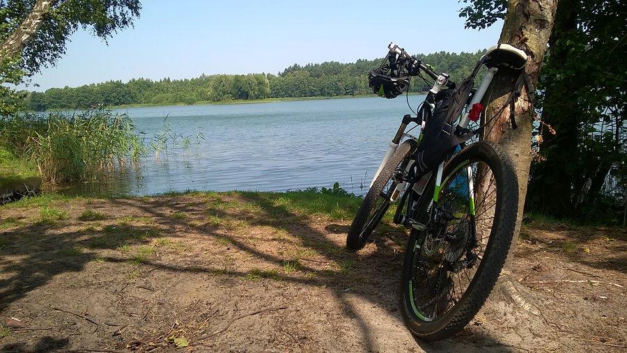 Przerwa nad jeziorem
