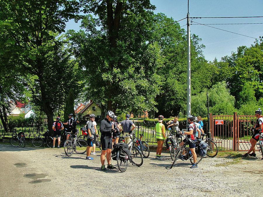 Wycieczka rowerowa. Miejsce docelowe - Pałac Rosenbergów w Klecewie