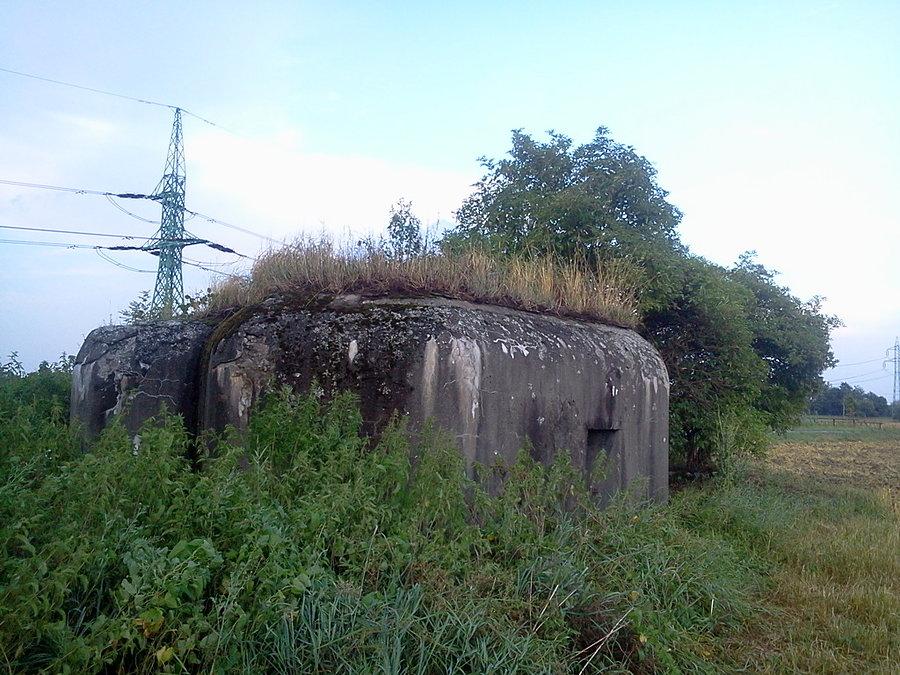 Jeden z bunkrów (Ropik)