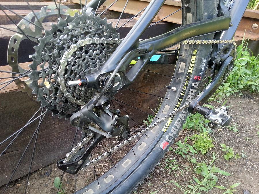 Trek - Stache 9