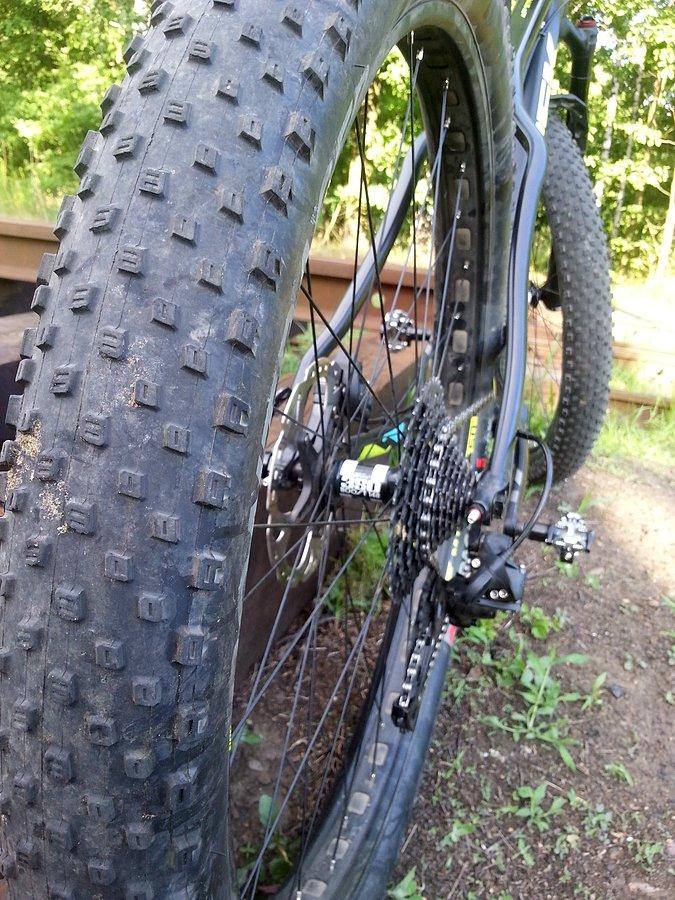 Trek - Stache 9