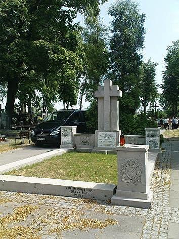 Cmentarz w Radzyminie- część wojskowa