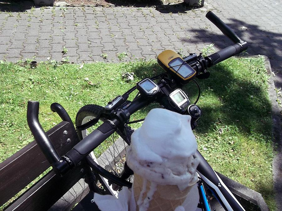 Lody w Makowie