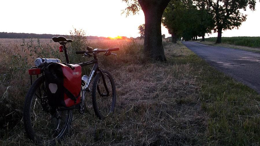 Zachód w okolicach Szamotuł (godz. 20:50)