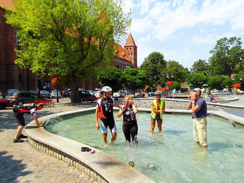 Chłodzenie w fontannie - Kwidzyn