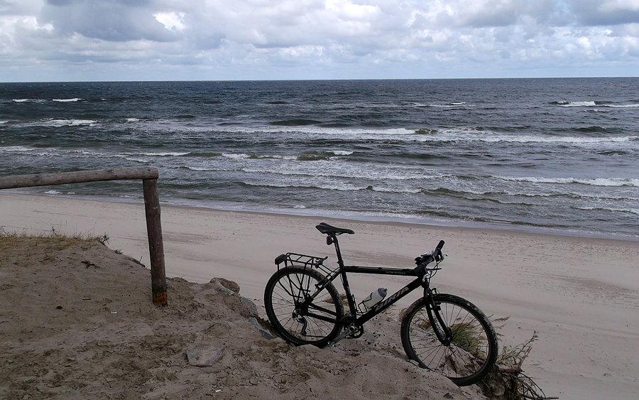 Są jeszcze dzikie i niemal bezludne plaże nad Bałtykiem
