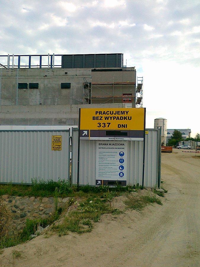 Powinni dać sobie spokój z liczeniem, bo to fikcja. Od czwartku do soboty przybyło 5 dni