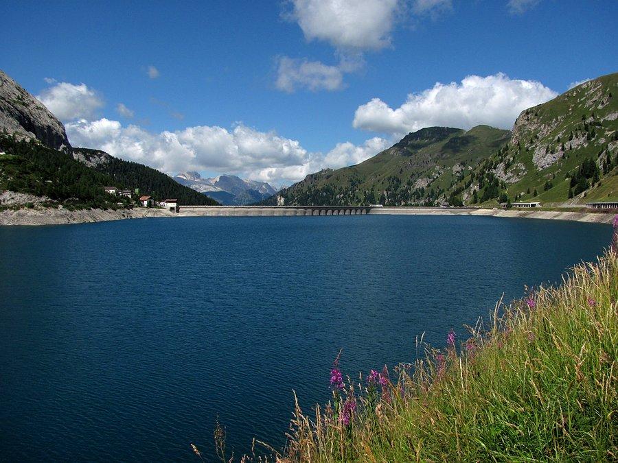 Lago di Fedaia