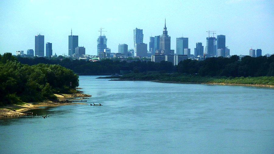 Warszawa - Śródmieście widziane z mostu Siekierkowskiego