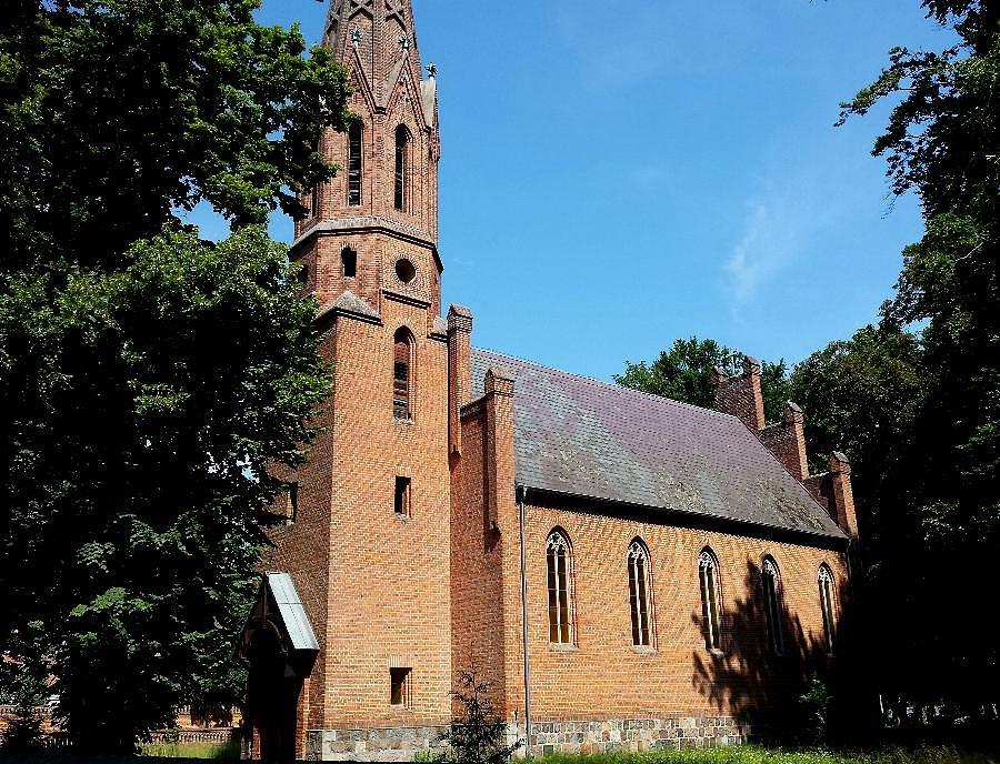 Kościół filialny pw. Najświętszego Serca Pana Jezusa, neogotycki z 1840 r