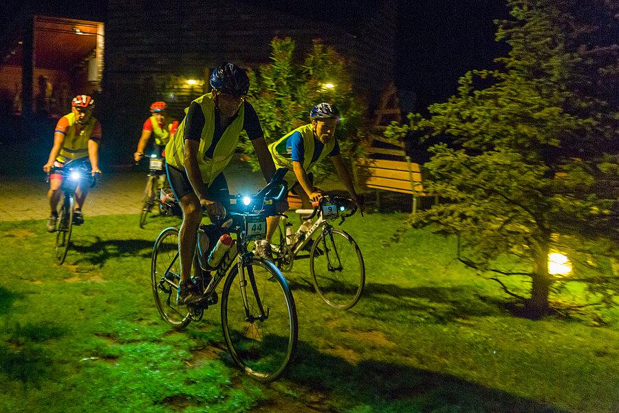 Mini Orbita 2015 - o 2:00 czwórka (5; 9; 44; 46) kończy drugie okrążenie