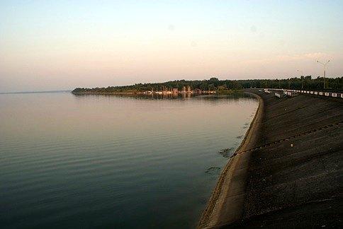 Susza robi swoje, nawet Jezioro wysycha