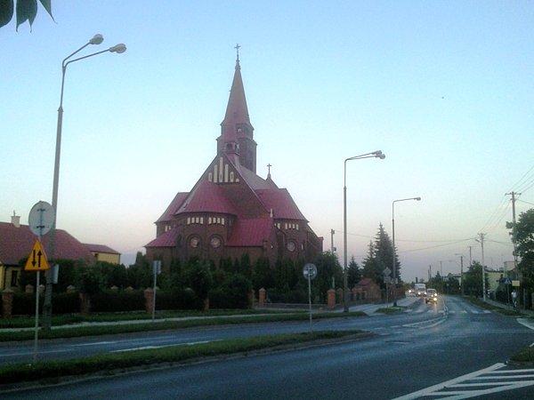 Kościół na obrzeżach miasta