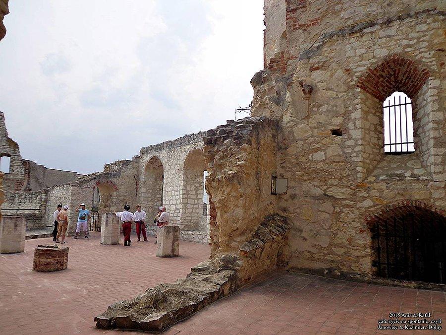 Zamek w Janowcu