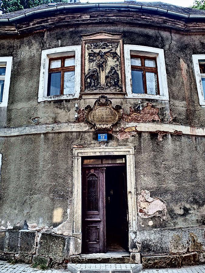 Chełmsko Śląskie. Stara kamienica
