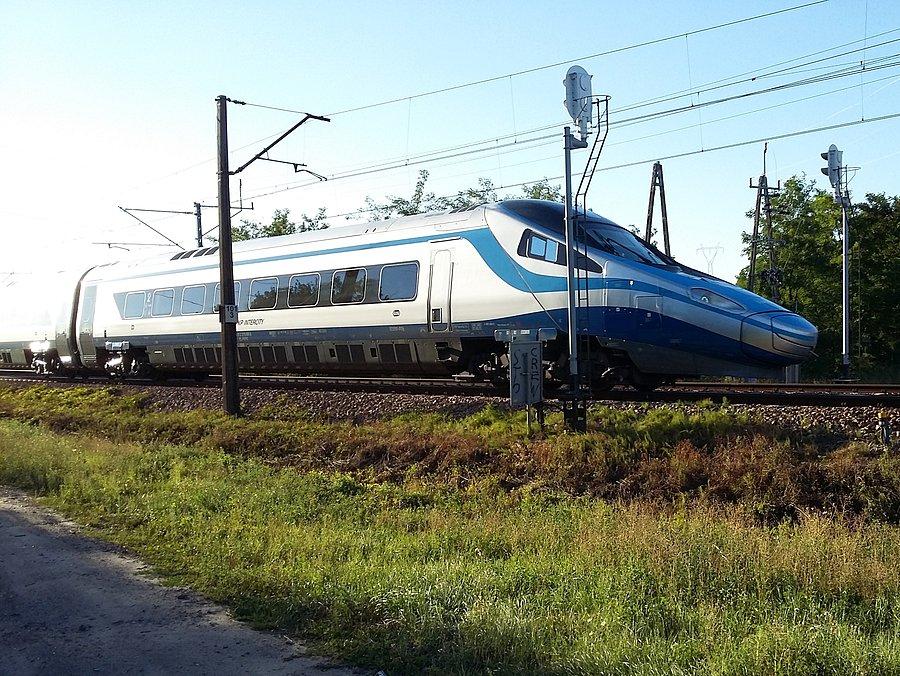 Pendolino w Turowie