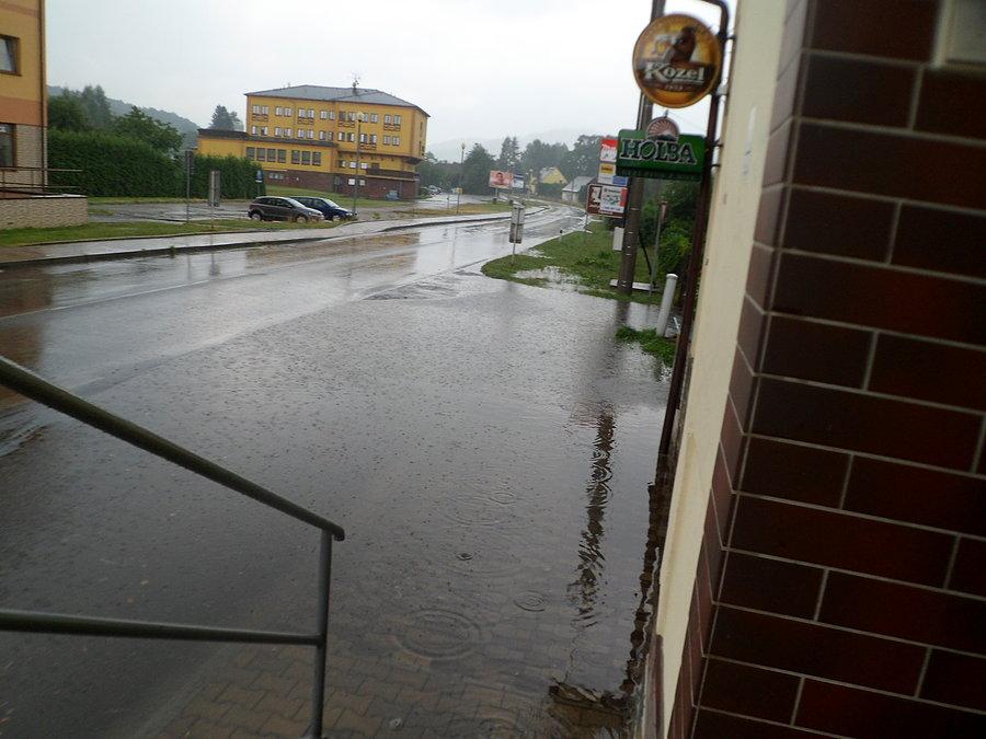 A pół godziny później wszystko pływało
