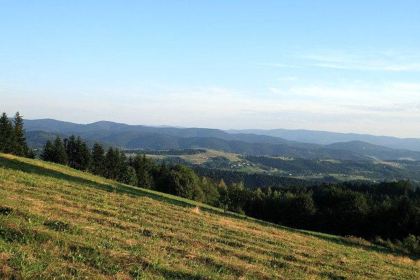 Jodłowa góra, widoki na S