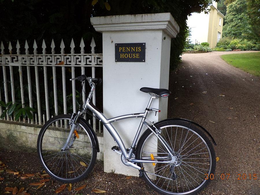 Pennis House. Bez komentarza