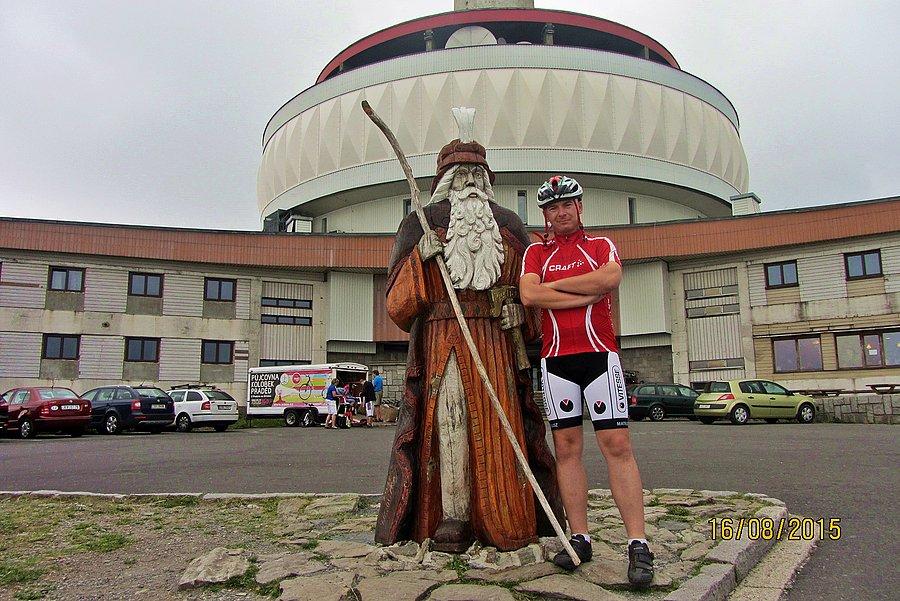 Fotka z "Pradziadkiem" na szczycie góry