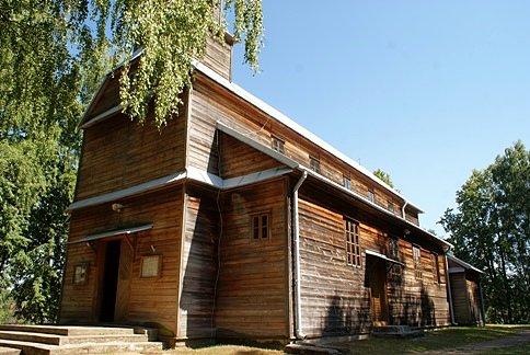 Drewniany kościół MB Anielskiej Monkinie k. Bryzgla