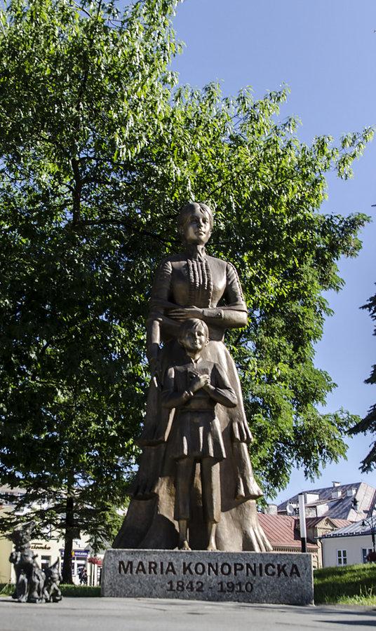 Pomnik Marii Konopnickiej