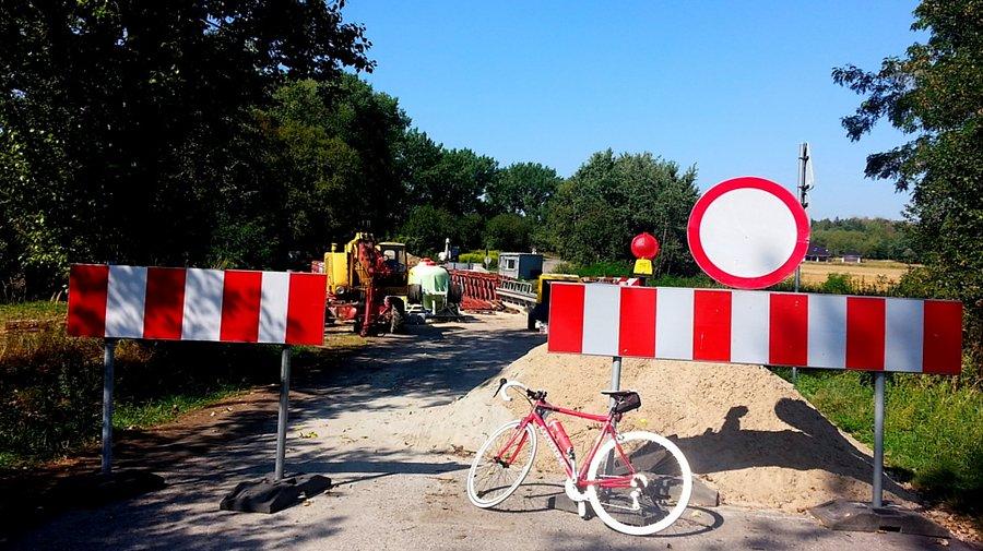 Zapomniałem że przed wjazdem do Czyżowic remontują most