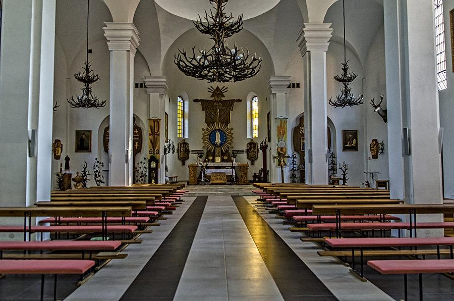 Wewnątrz Kościoła Św. Cyryla i Metodego