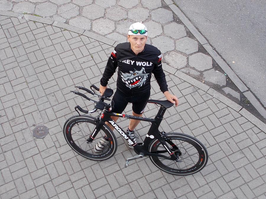 Misiek z swoim rowerkiem