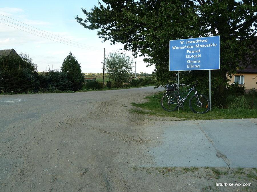 Według budowniczych szlaku GreenVelo, to tu jest jego początek.... :-(