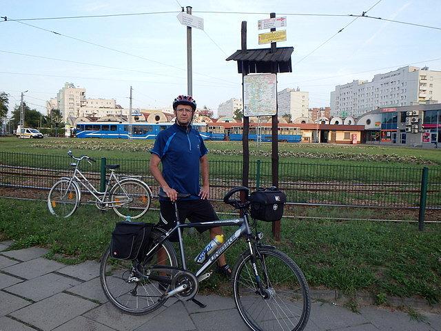 Bronowice Małe - początek Rowerowego Szlaku Orlich Gniazd