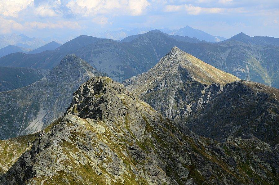 Rahacze i Tatry Wysokie w tle