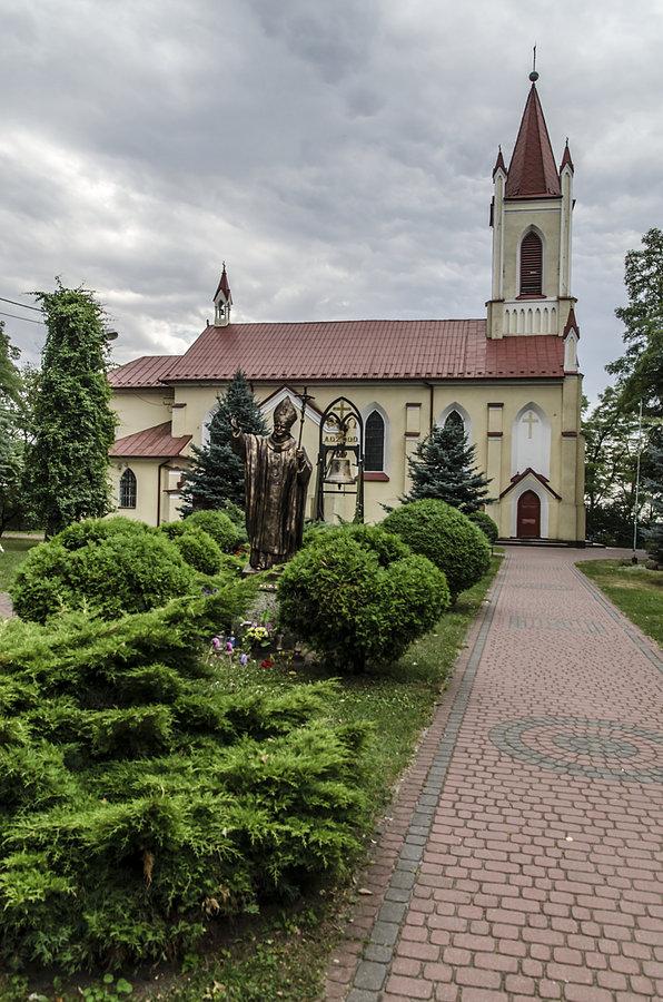 Kościół pw. Opieki Matki Boskiej w Nowym Mieście nad Pilicą