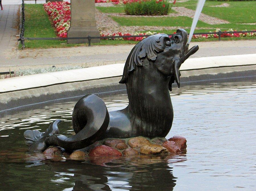 Delfin z Ogrodu Saskiego