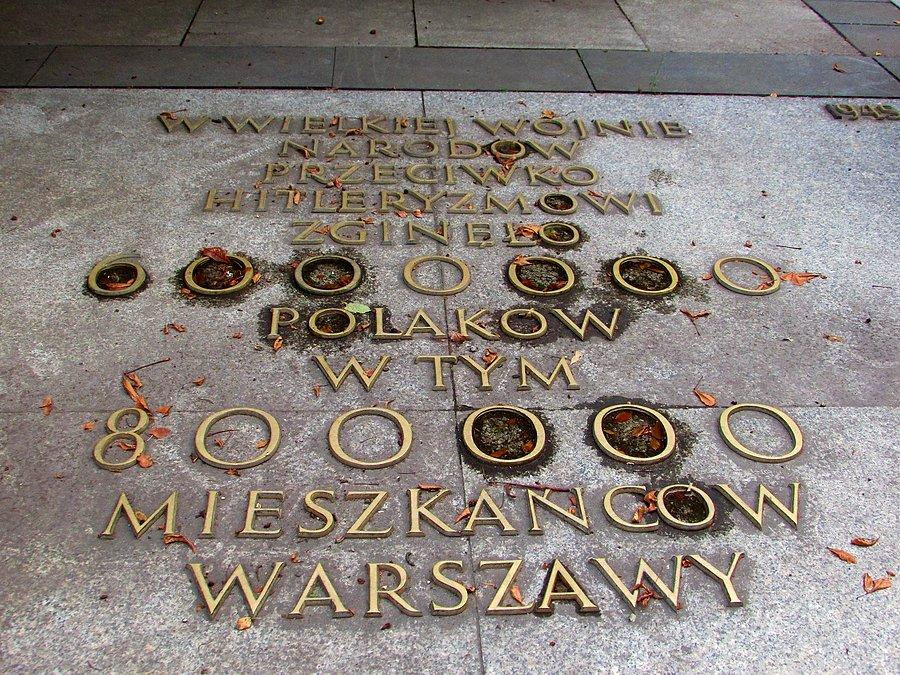 Ogród Saski - płyta pamięci II wojny światowej