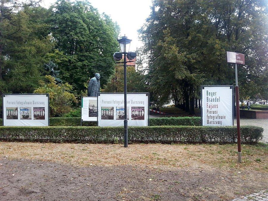 Pierwsi fotografowie Warszawy