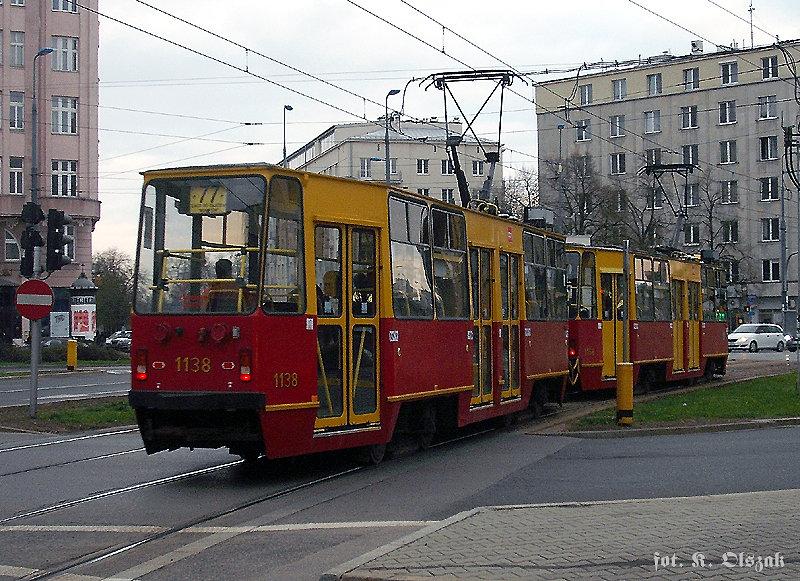 Odjeżdżajace wagony 105Na