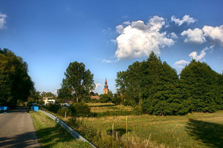 Wieża kościoła w Poczerninie