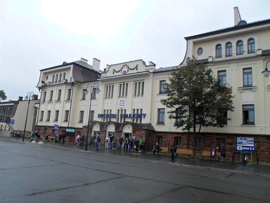 Dworzec w mokrym Radomiu