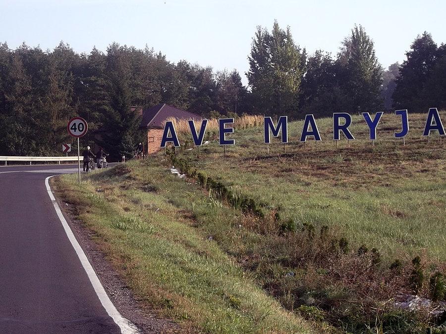 Ave Maryja