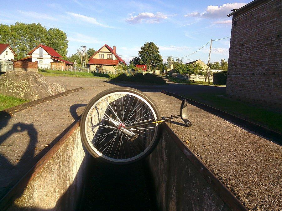Spróbuj tak kołem od MTB ;)