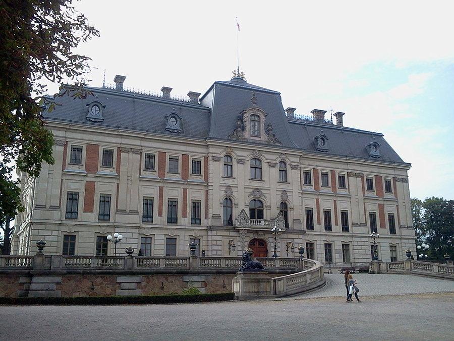 Od strony parku