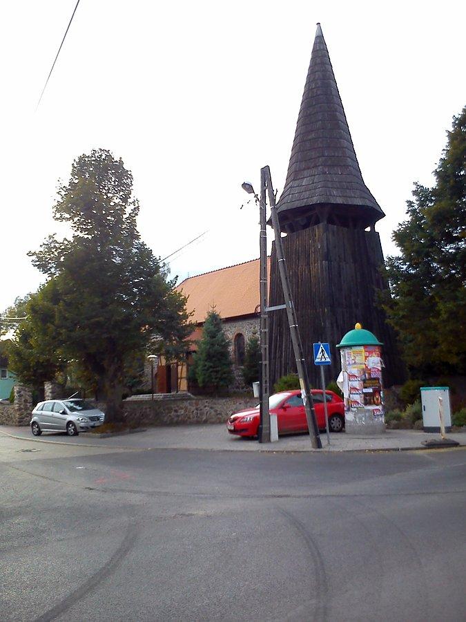 Racula , drewniana dzwonnica